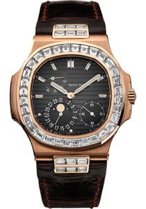 Patek Philippe Nautilus Watch – 5724R-001